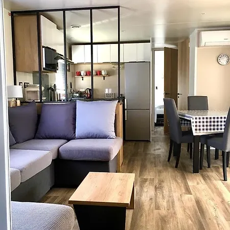 Mobilhome De 45 M2 Au La Reserve Campsite Gastes